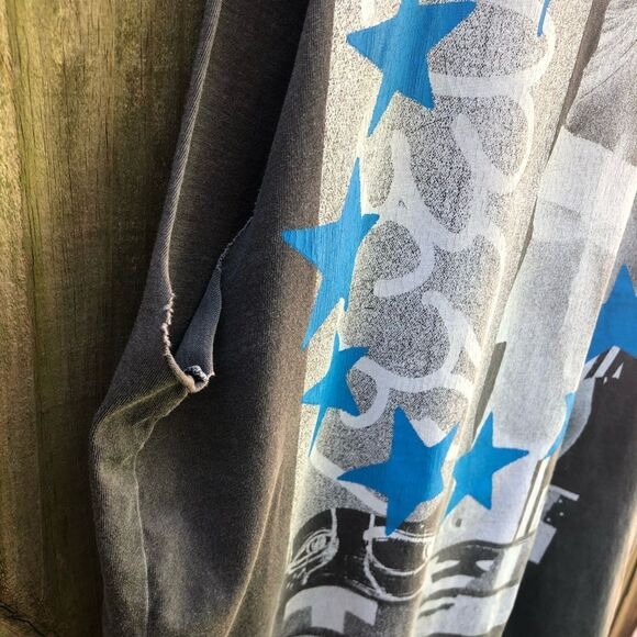 Guess Men’s Graphic Grey Muscle Tee Shirt Sz Small - Picture 7 of 8